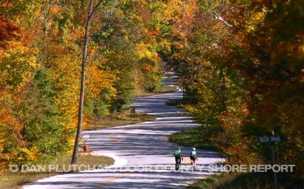 Fall along Wisconsin Highway 42, the Jens Jensen 'windy road' to Northport. Commercial, stock and fine-art photography by Dan Plutchak/Door County Shore Report.