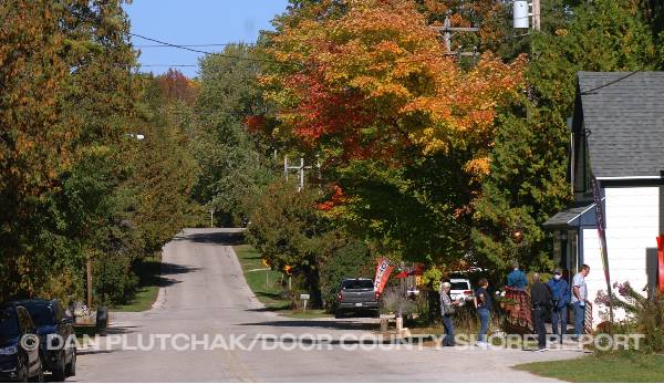 An autumn day in Ellison Bay. Commercial, stock and fine-art photography by Dan Plutchak/Door County Shore Report.